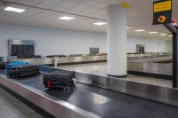 Sommige vliegvelden schaffen de vloeistofregel al af